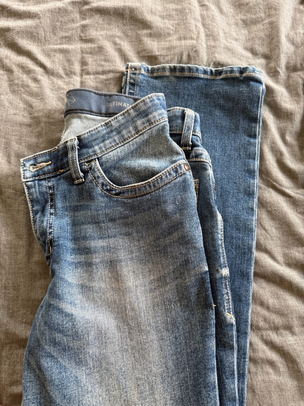Wrangler willow riding jeans! Light Blue Denim Jeans with Contrast Stitching